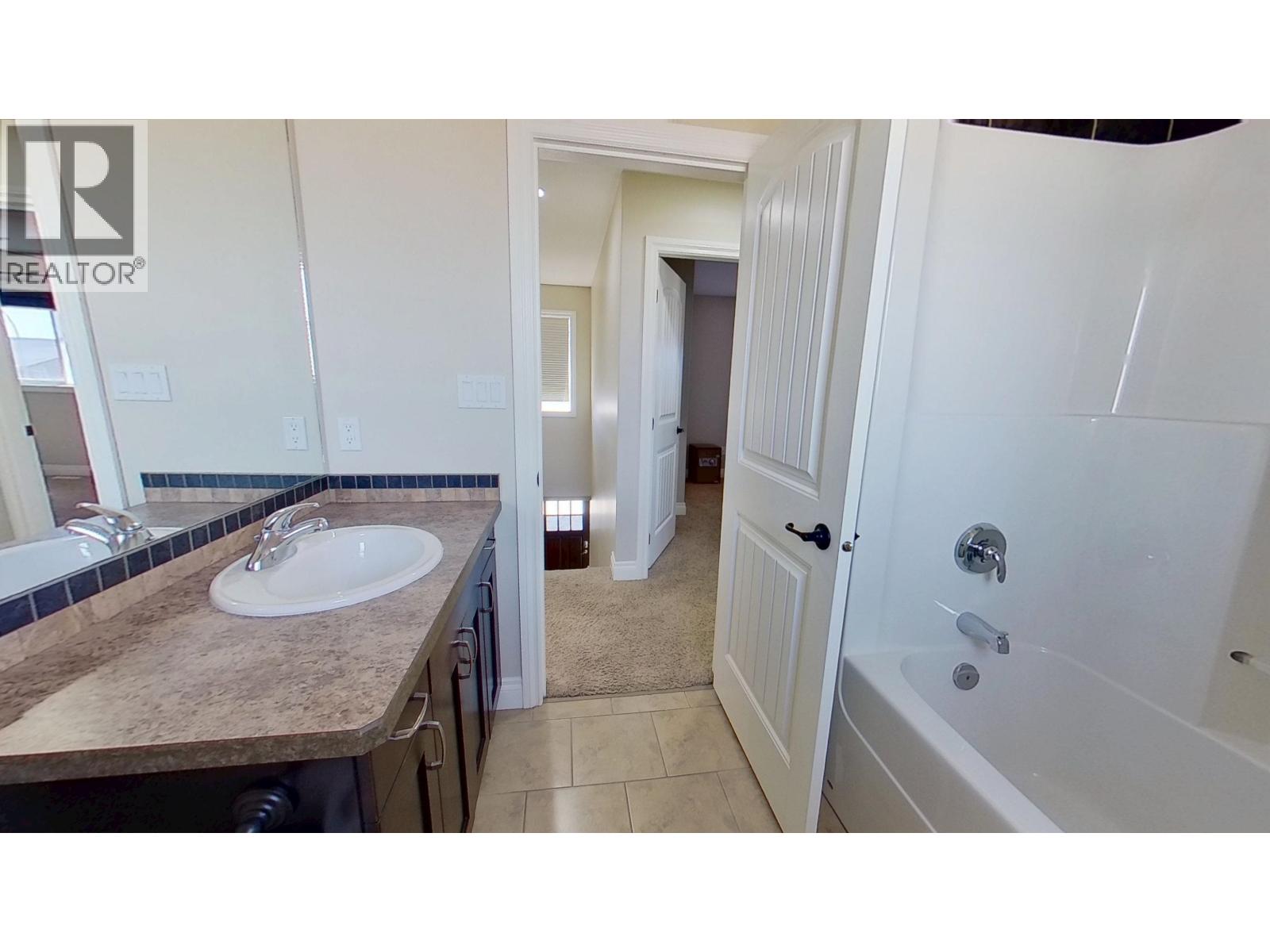 8308 86 AVENUE - 24