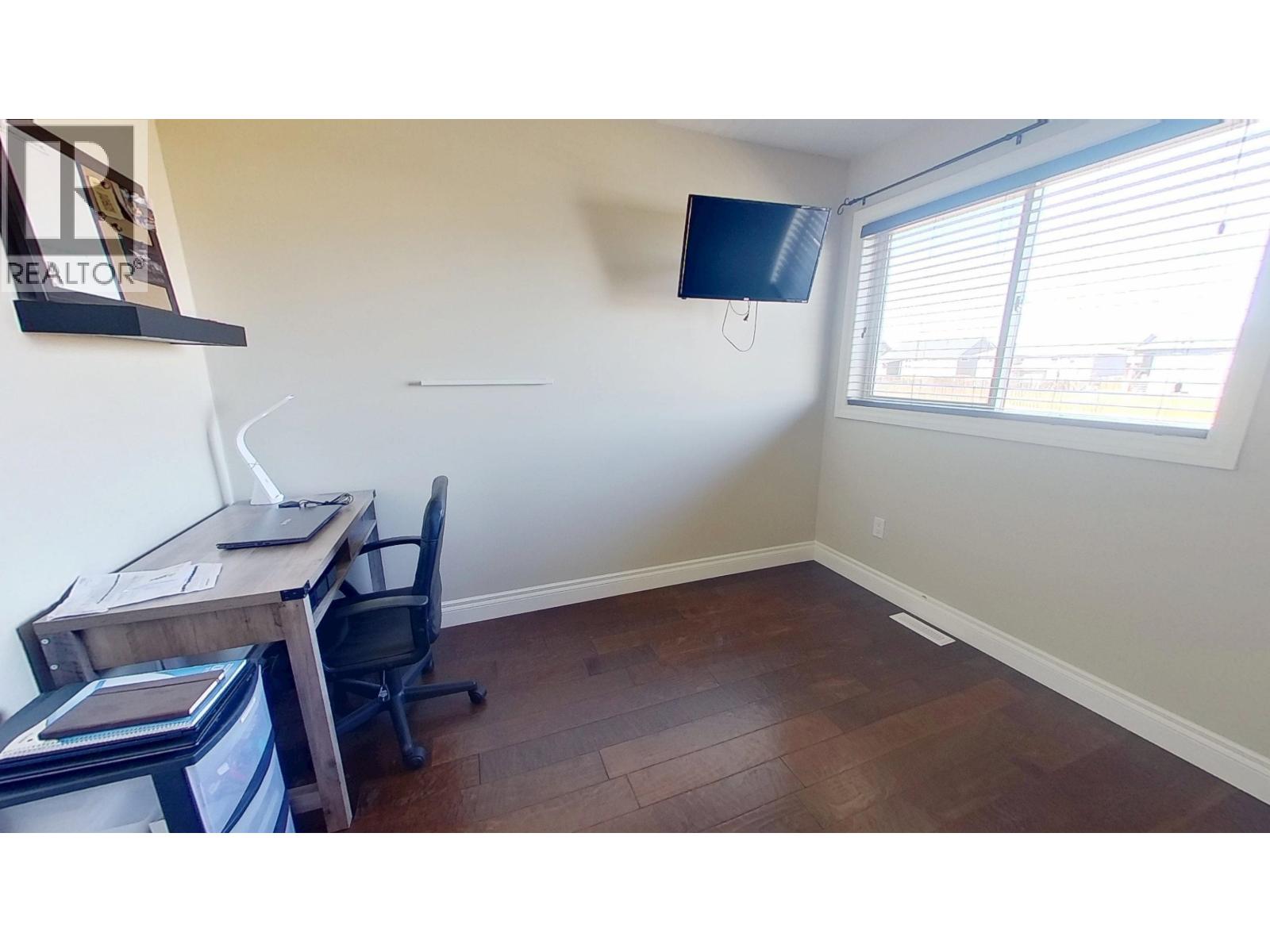 8308 86 AVENUE - 25