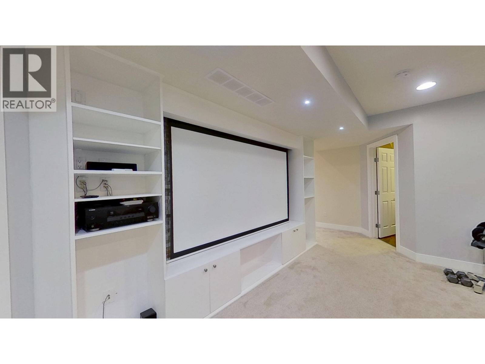 8308 86 AVENUE - 29