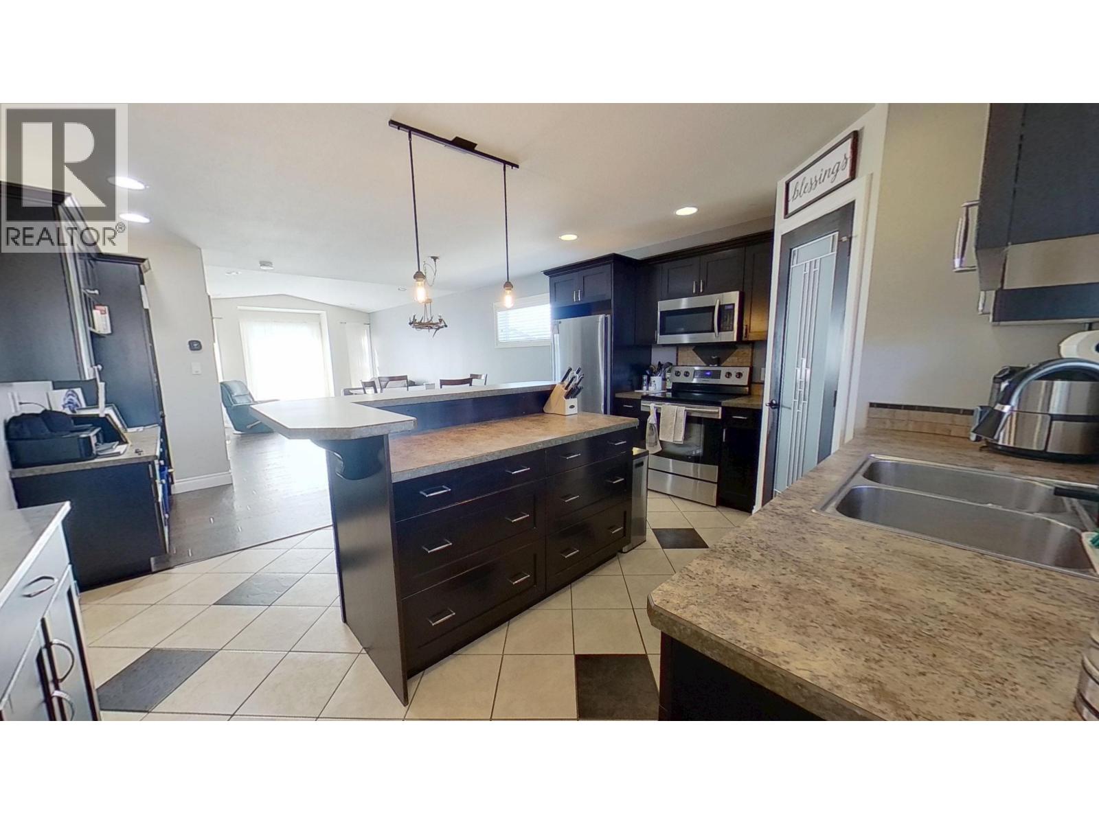 8308 86 AVENUE - 15