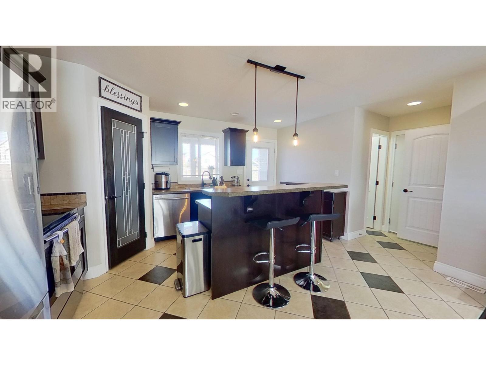 8308 86 AVENUE - 12