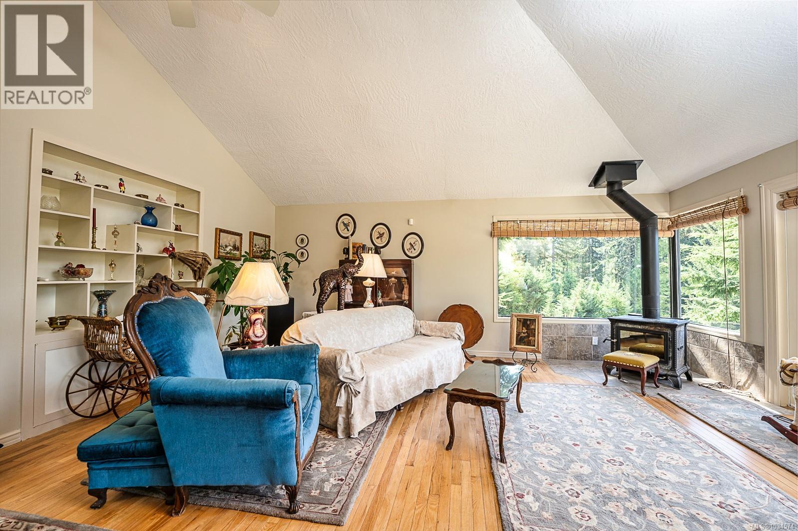 9871 Youbou Rd - 5
