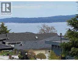 3733 Belaire Dr, Nanaimo, BC V9T5A1 Photo 7