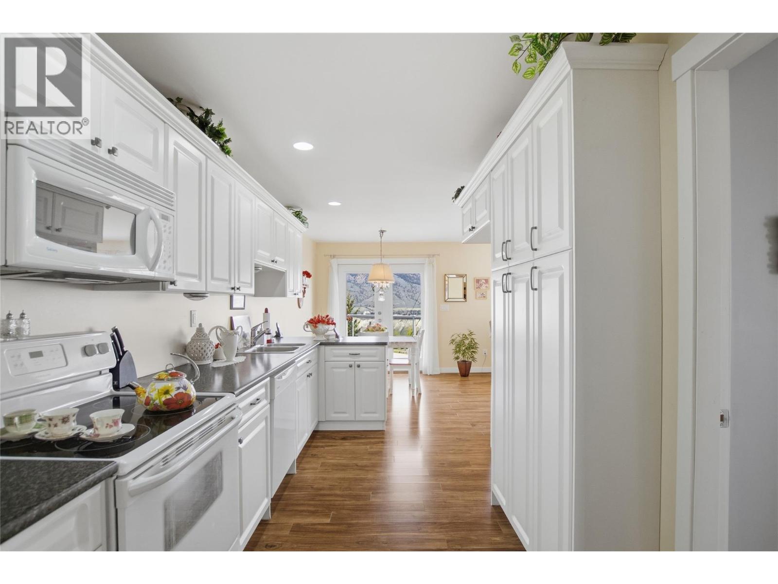 4732 Uplands Drive - 28