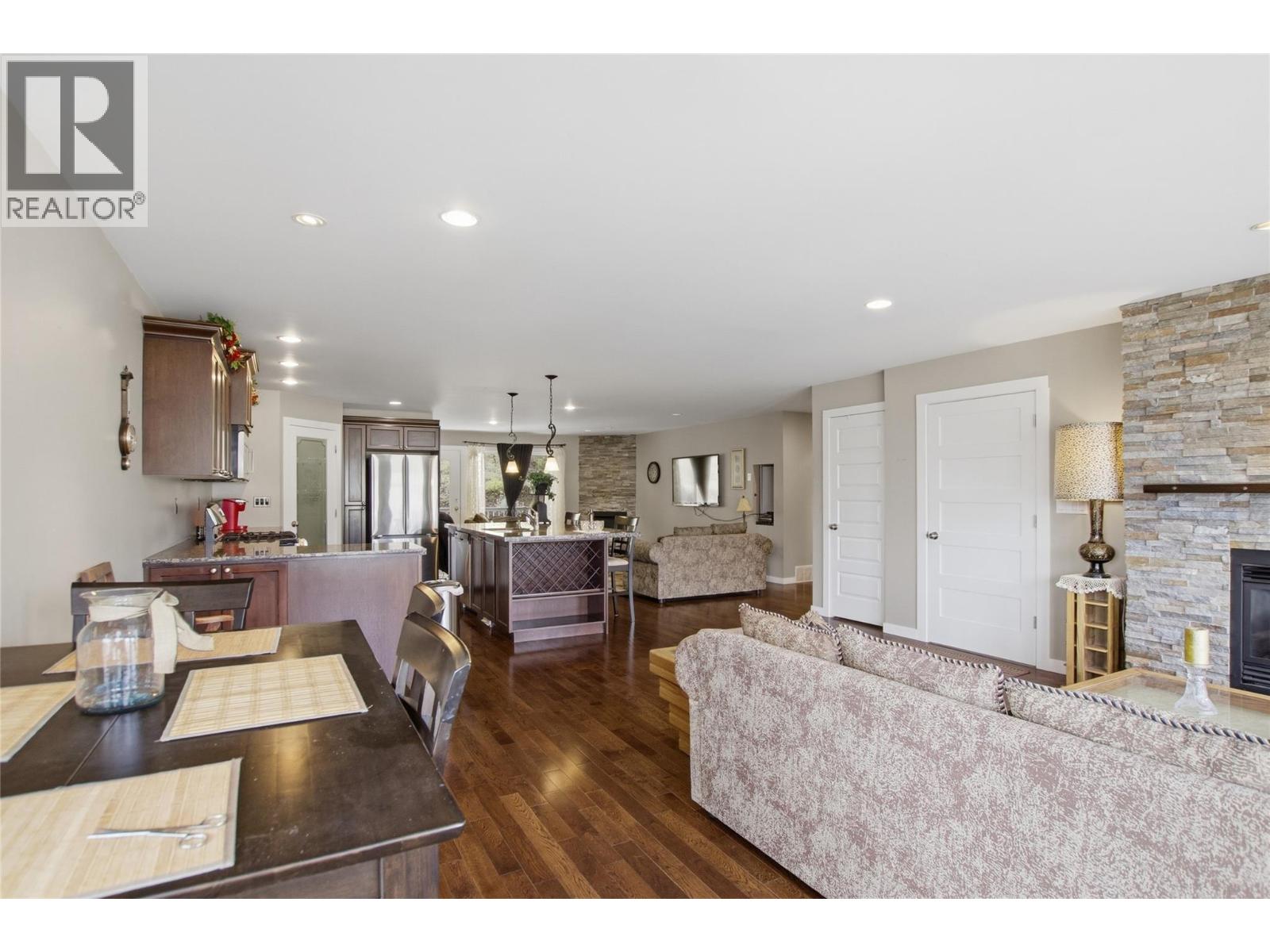 4732 Uplands Drive - 14