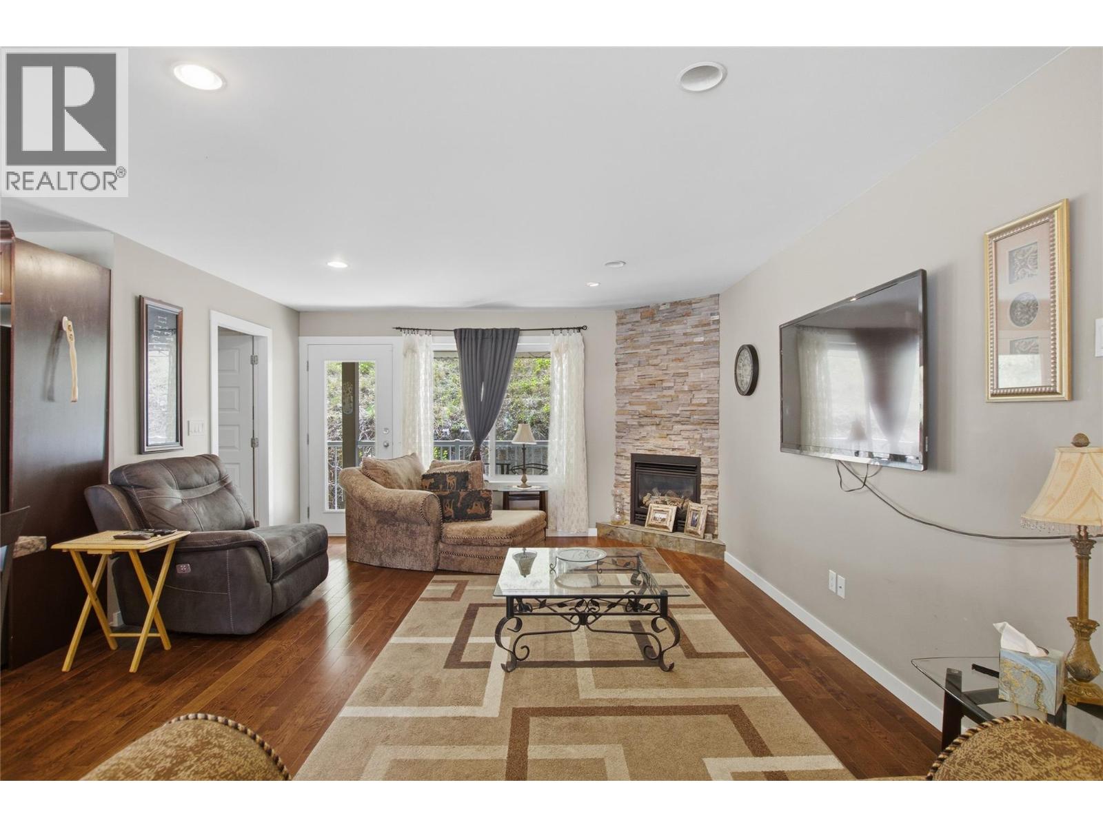 4732 Uplands Drive - 12