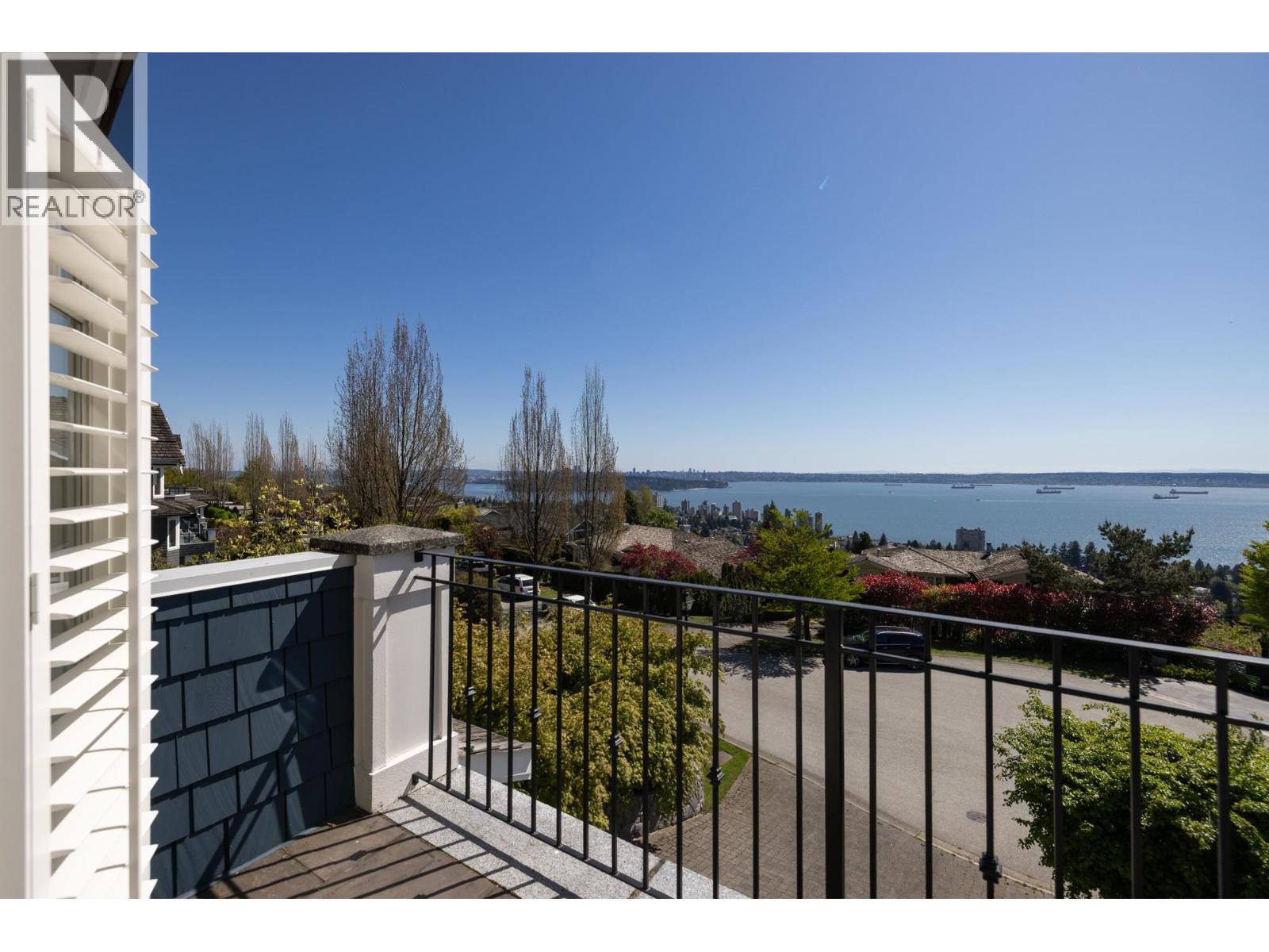 2353 ORCHARD LANE, West Vancouver