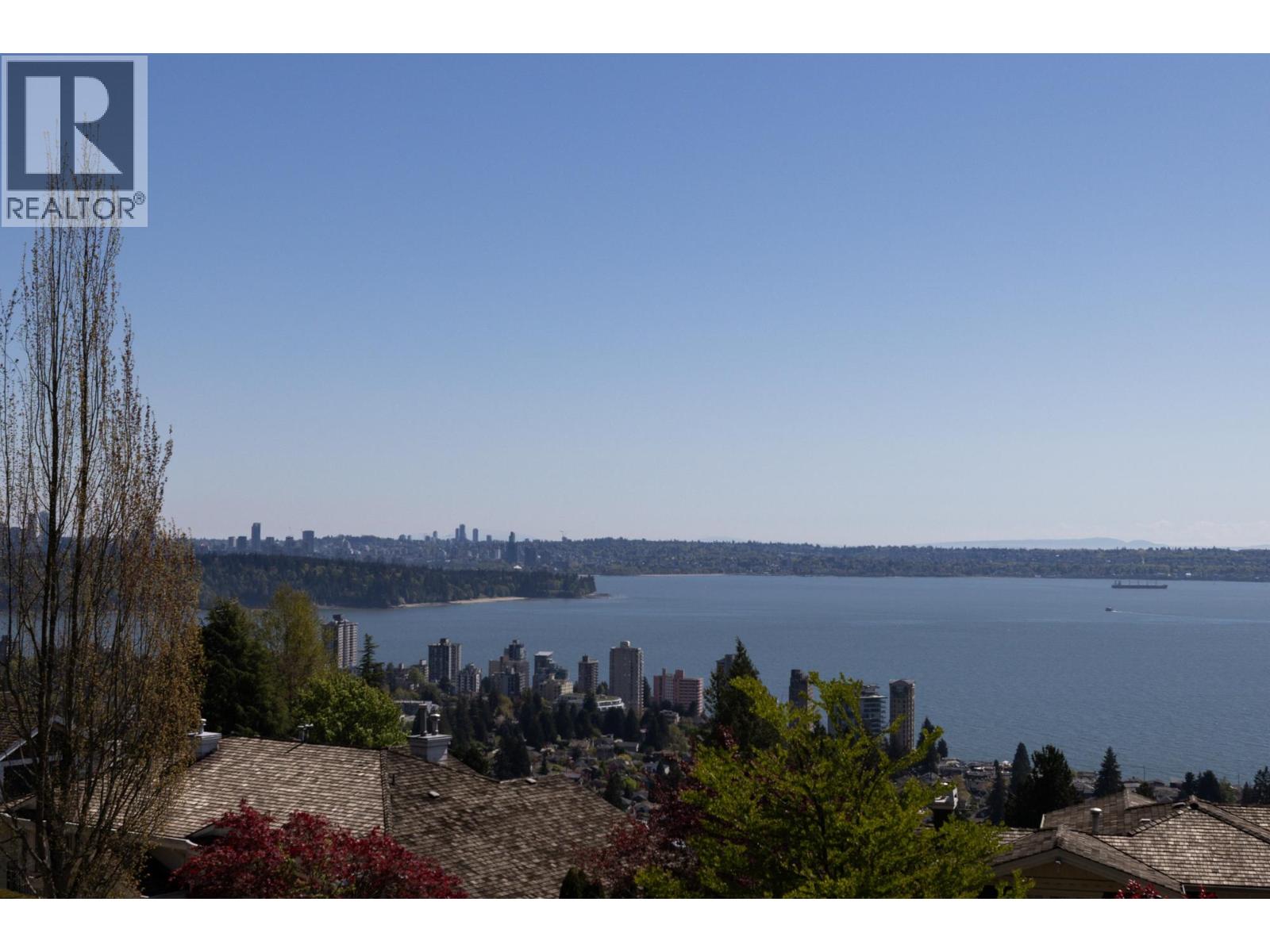 2353 ORCHARD LANE, West Vancouver