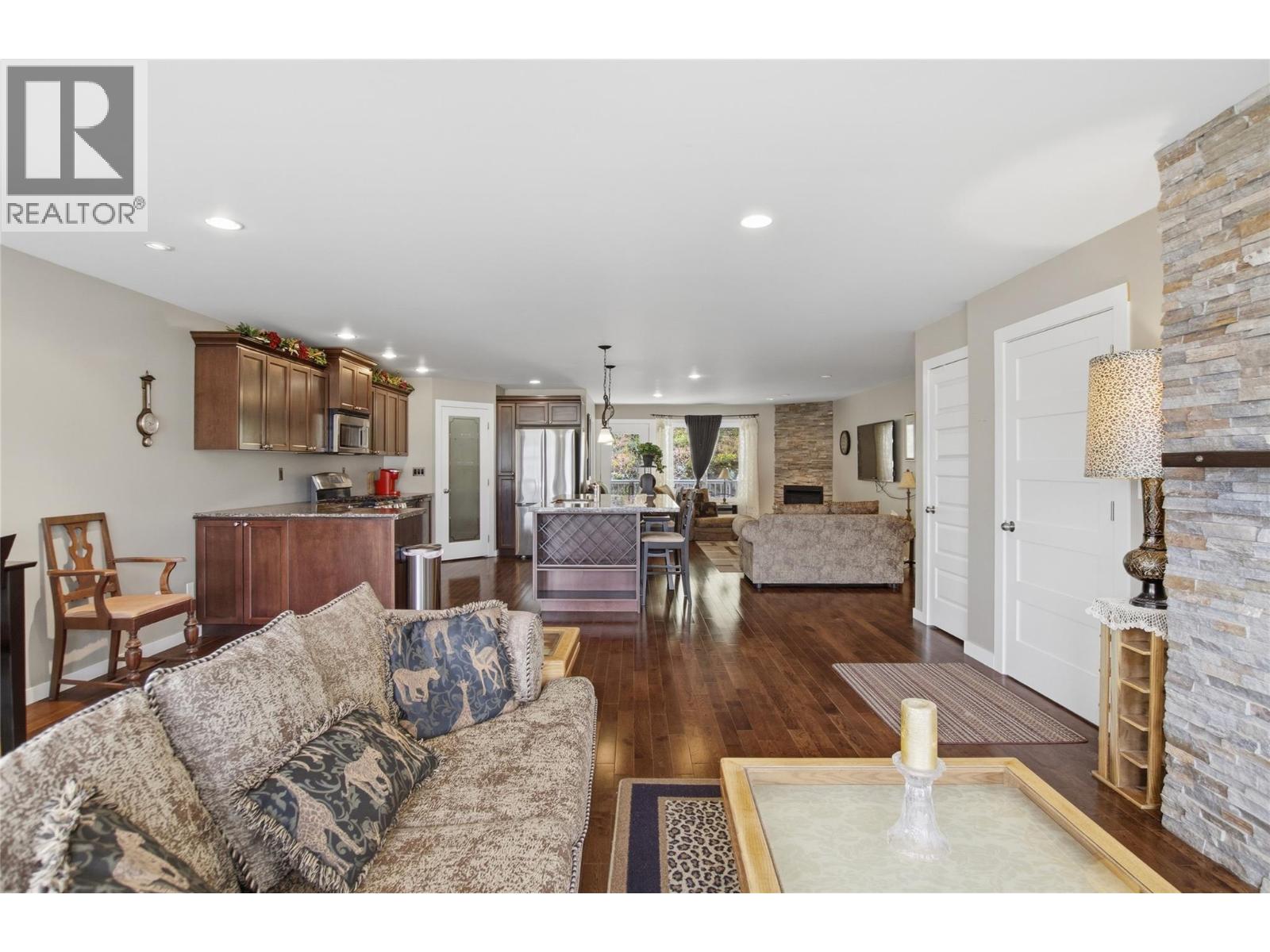 4732 Uplands Drive - 13
