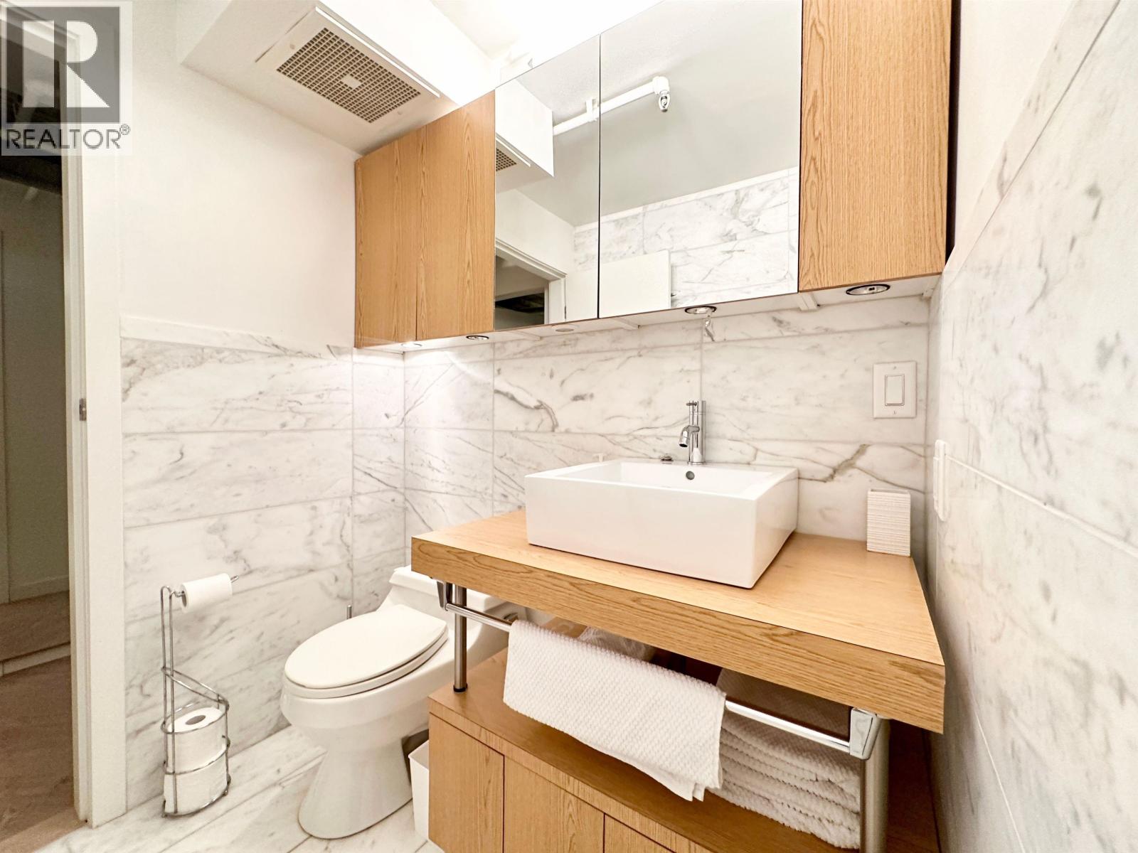 1 Bed, 1 Bath House for Rent in Vancouver – 5-4 550 BEATTY STREET, Vancouver - Image 7