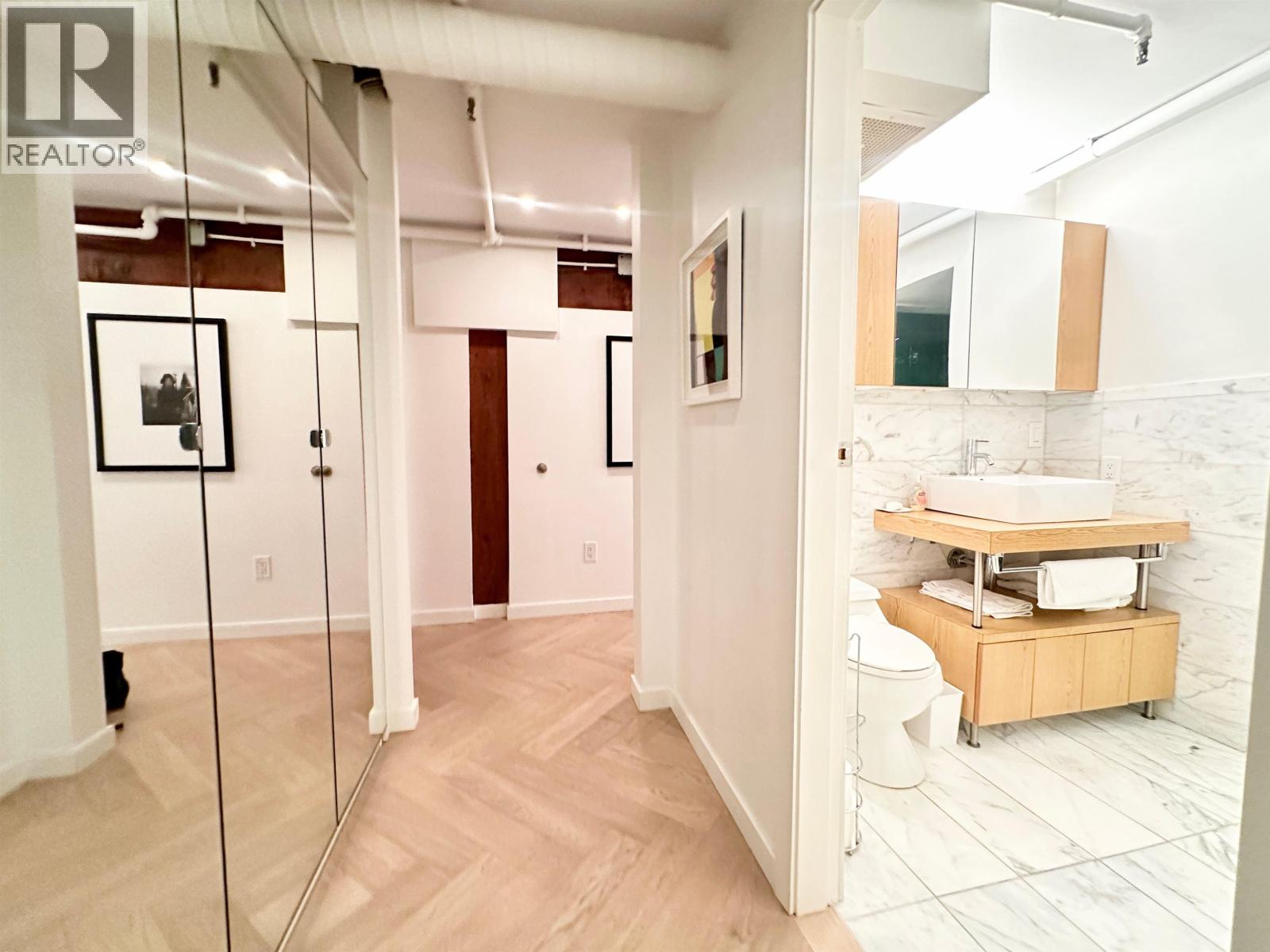 1 Bed, 1 Bath House for Rent in Vancouver – 5-4 550 BEATTY STREET, Vancouver - Image 6