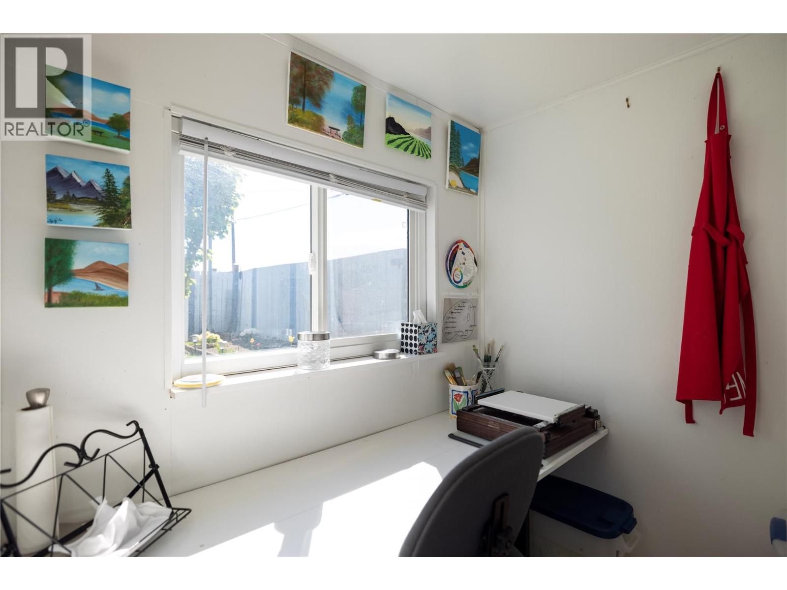 661 Bay Avenue - 18