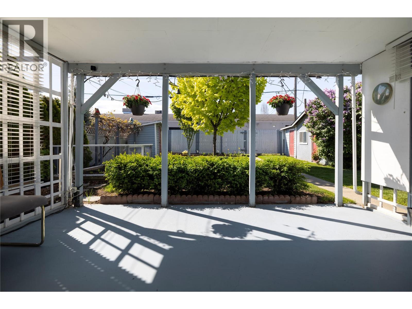 661 Bay Avenue - 23
