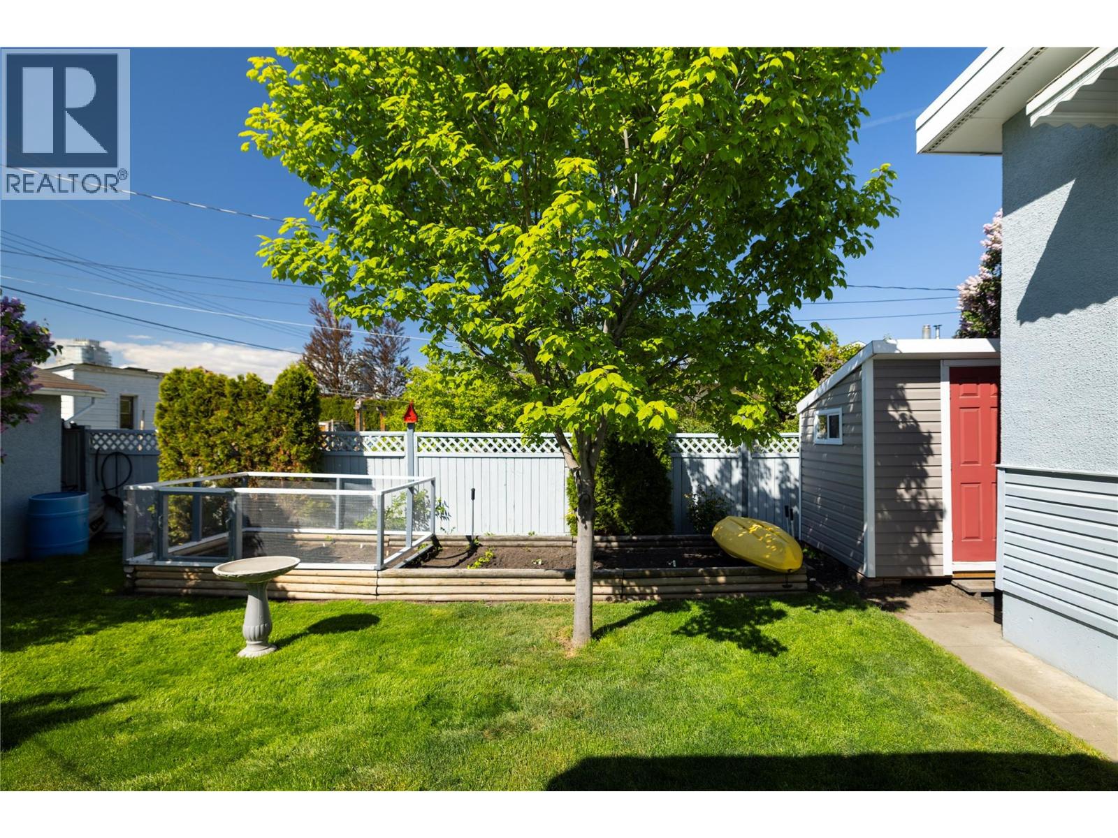 661 Bay Avenue - 24