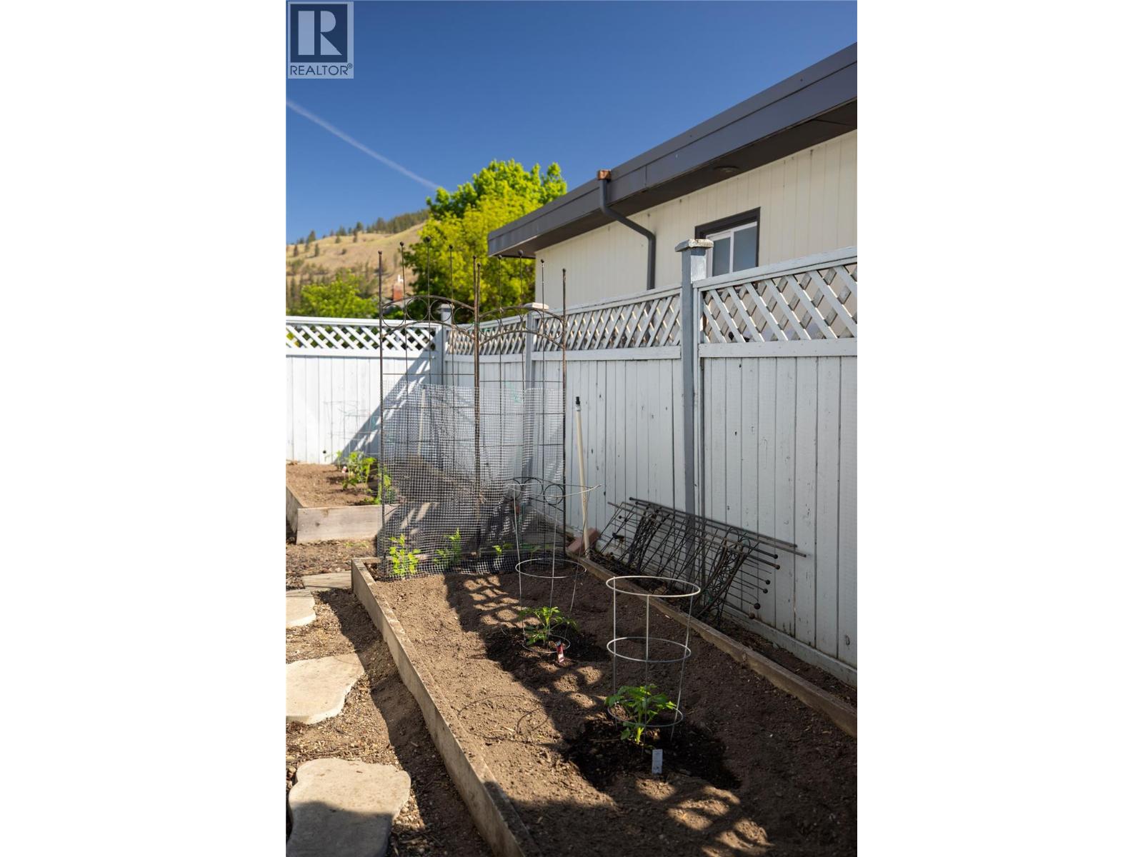 661 Bay Avenue - 35