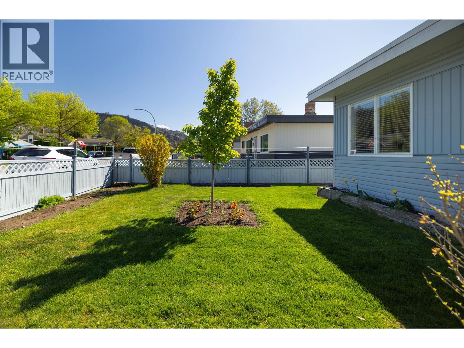 661 Bay Avenue - 40
