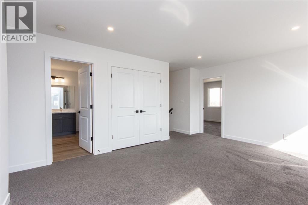 66 Henderson Crescent, Penhold