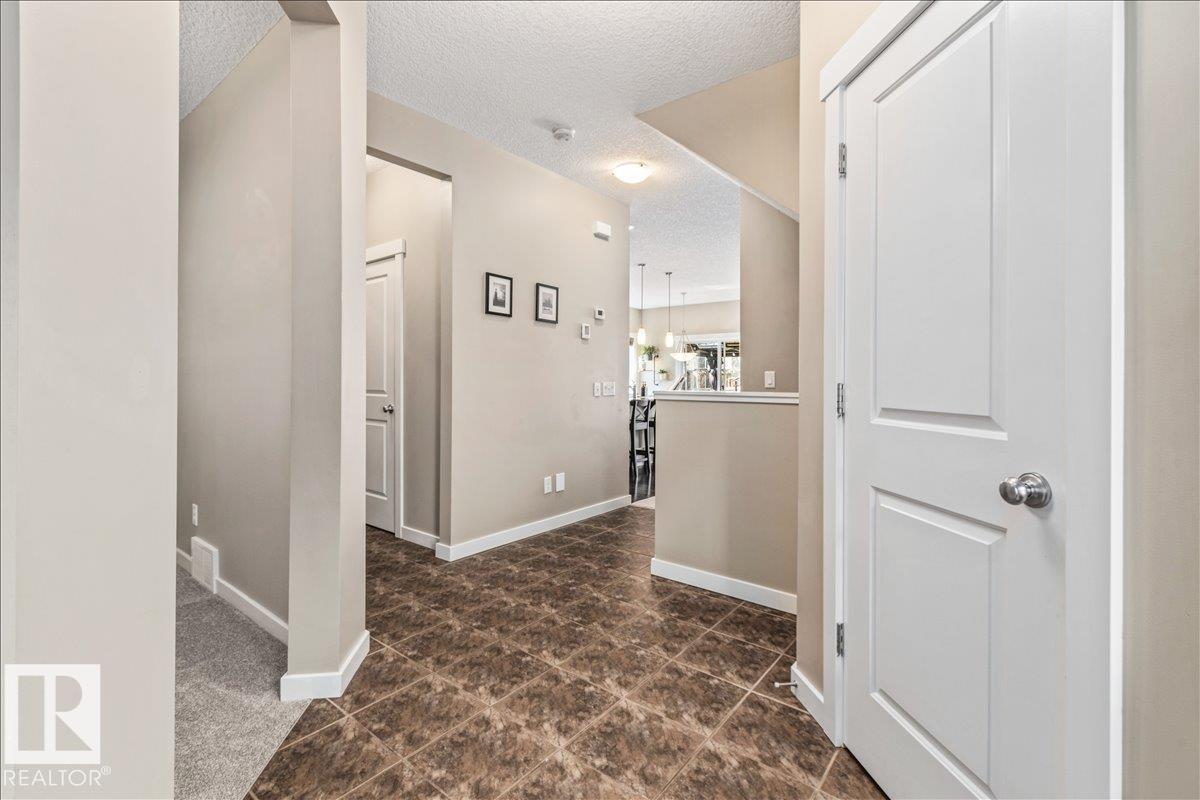 2108 77 ST SW, Edmonton