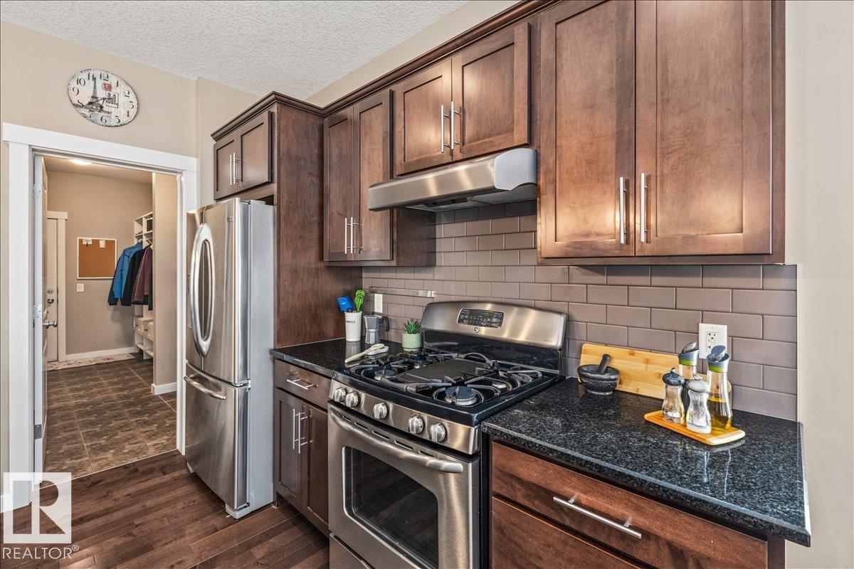 2108 77 ST SW, Edmonton