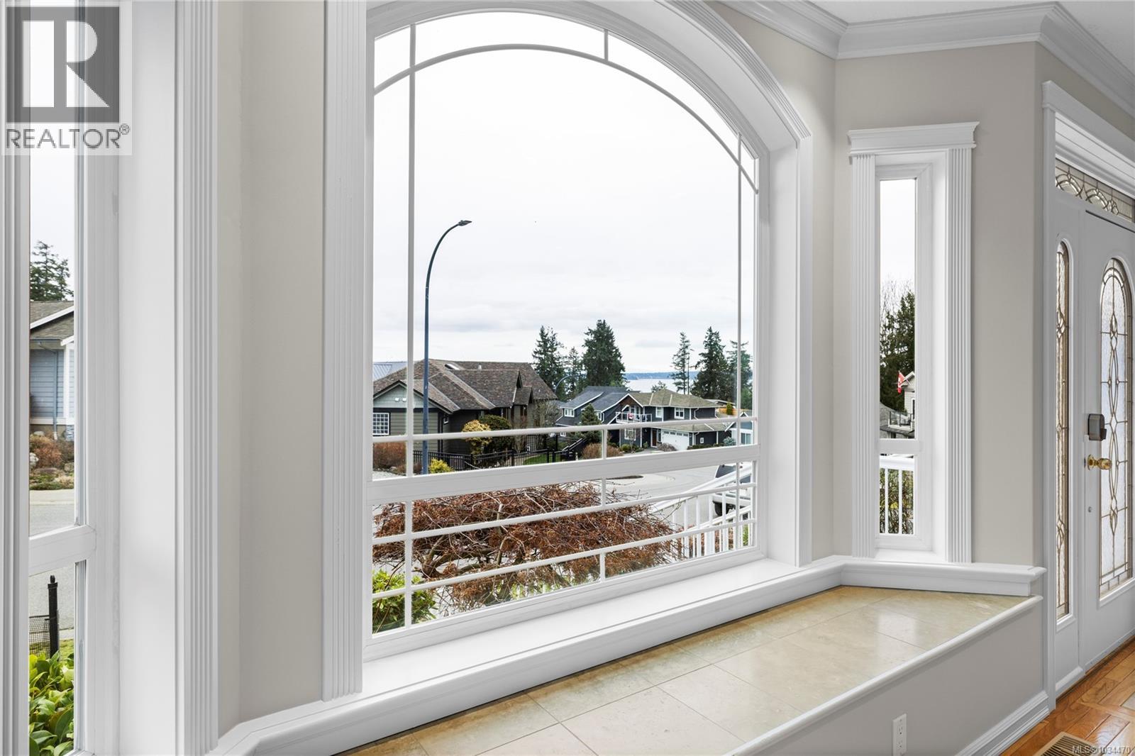 10077 Island View Close - 10