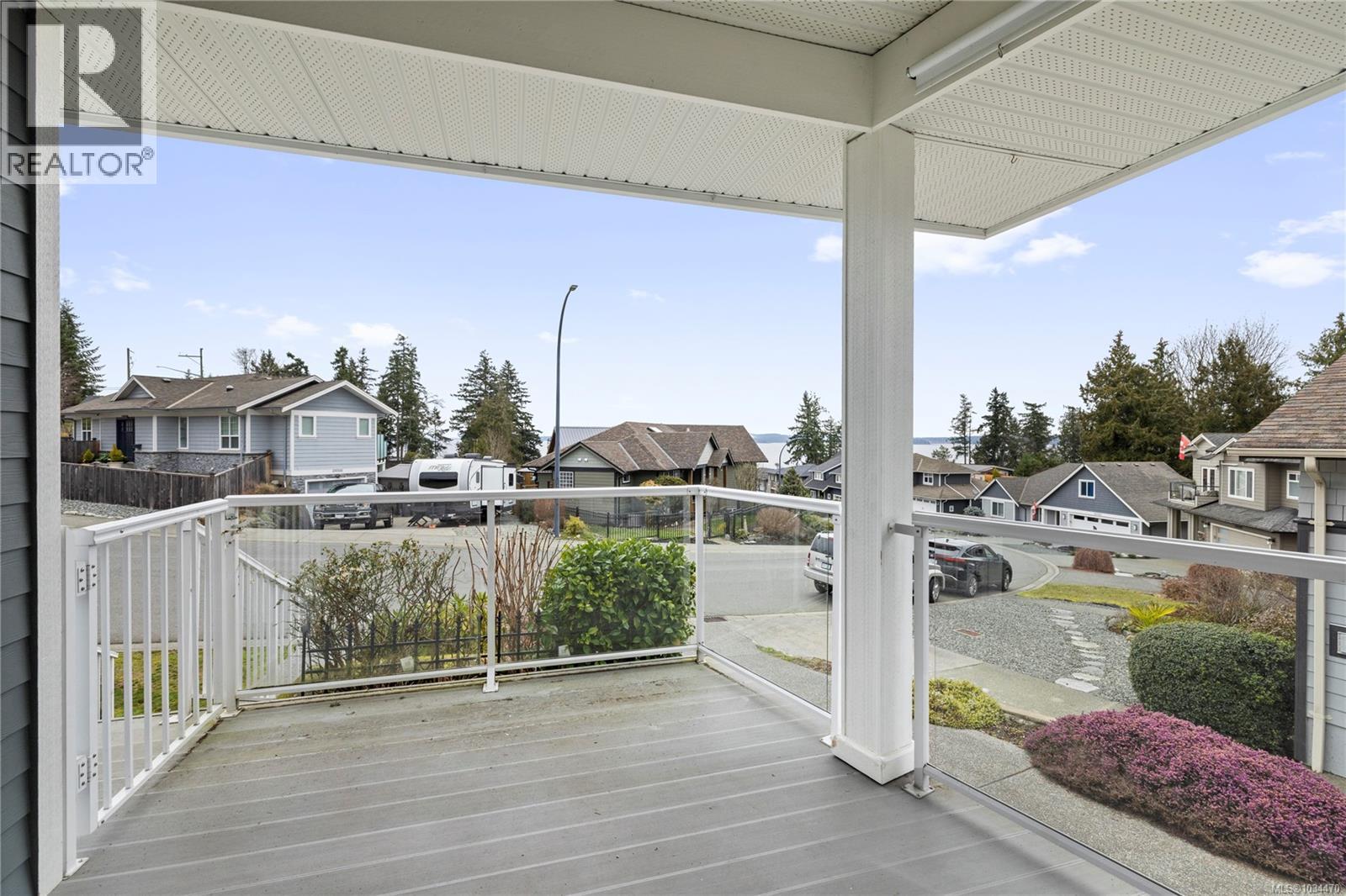 10077 Island View Close - 41