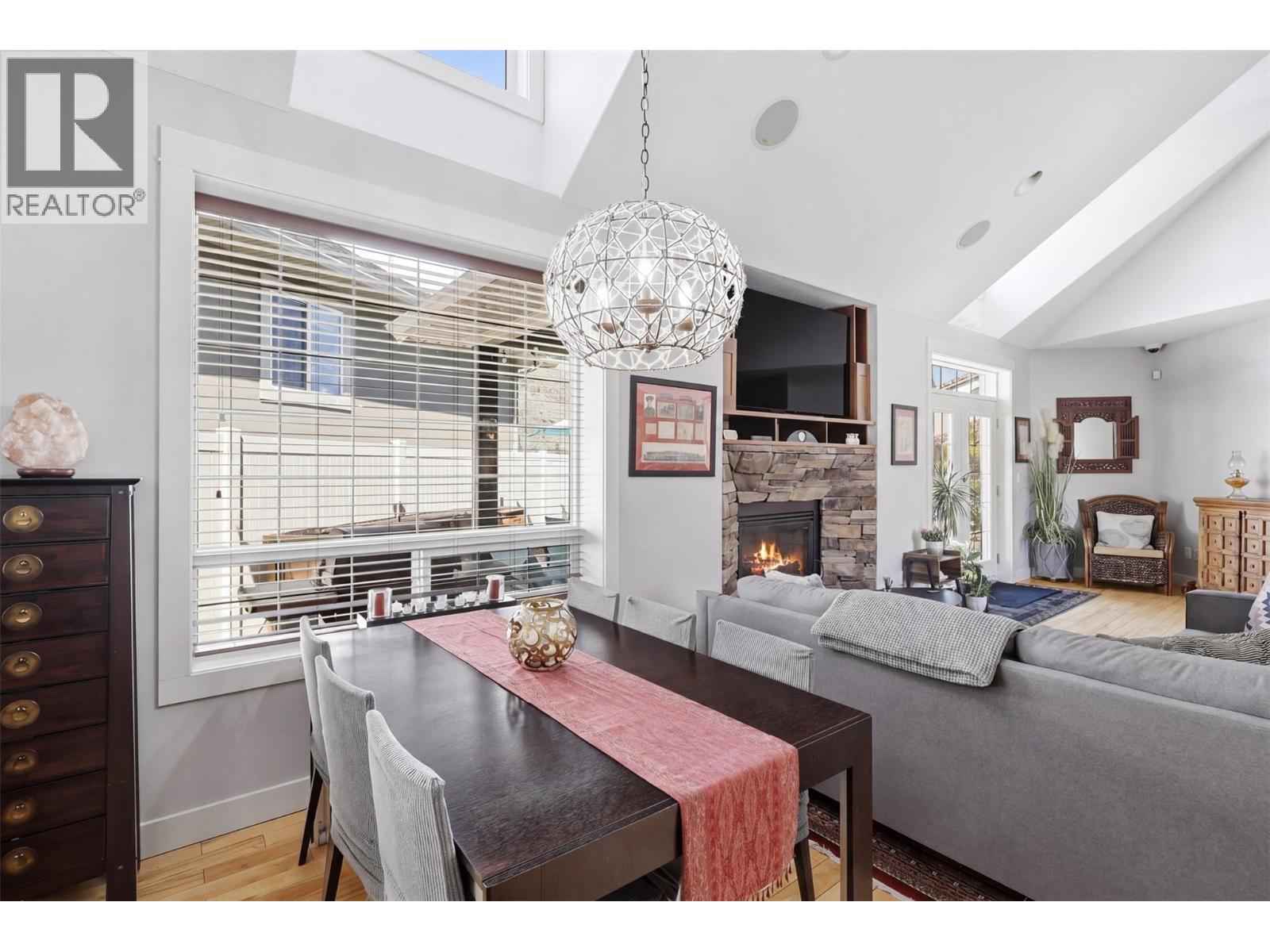 662 HARRINGTON Road - 32