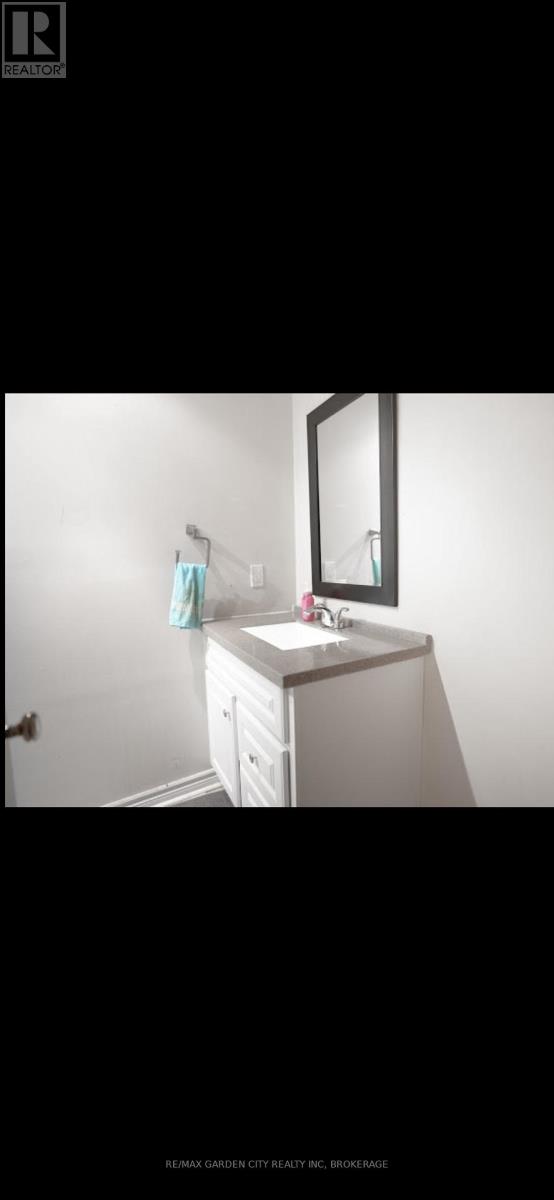 #4 7370 MONASTERY DRIVE - 13