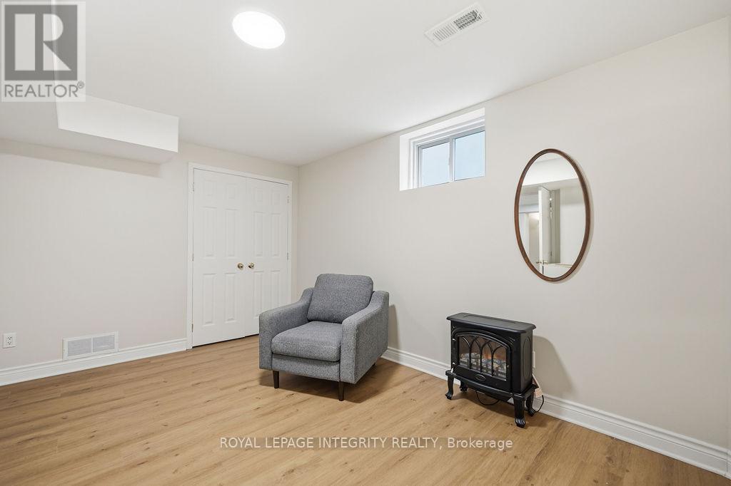 136 SHAUGHNESSY CRESCENT - 45