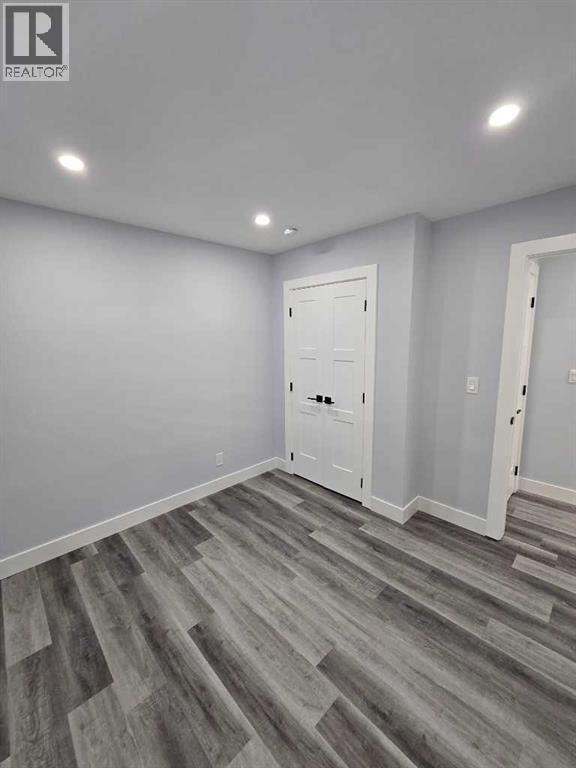 327 Rundleview Drive NE - 10