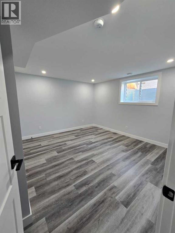 327 Rundleview Drive NE - 21