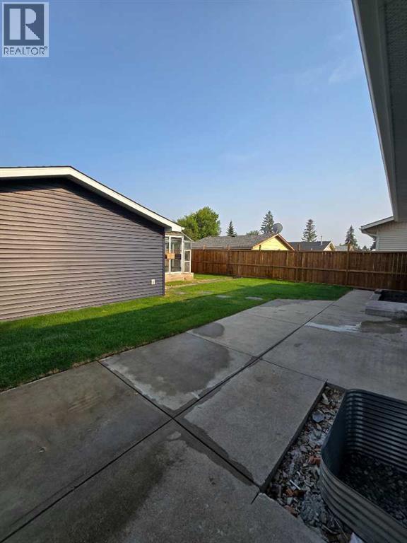 327 Rundleview Drive NE - 30