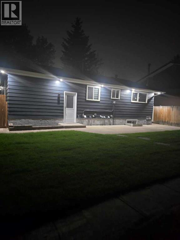 327 Rundleview Drive NE - 32