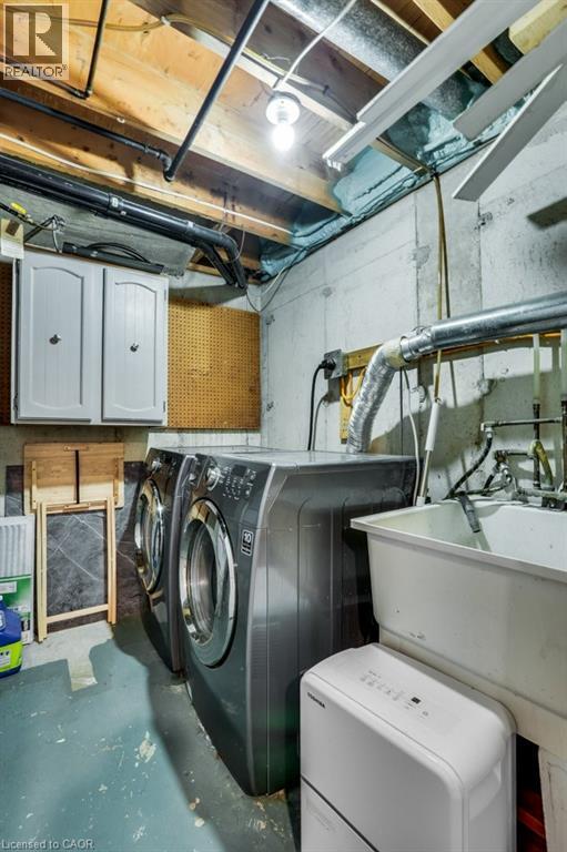 55 WENTWORTH Court - 43