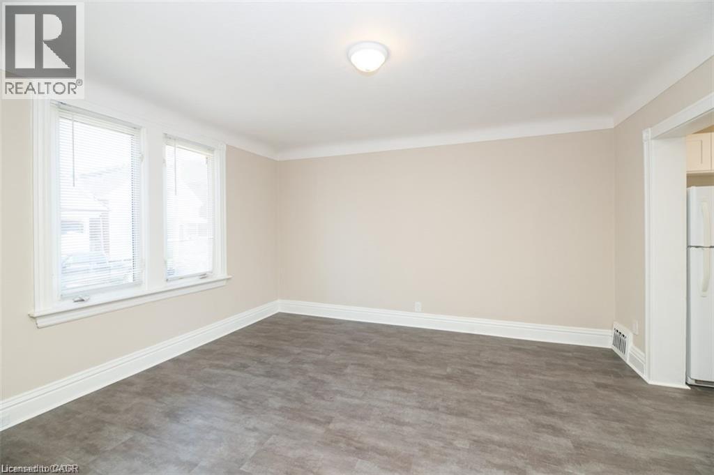 20 HARVEY Street, Hamilton, Ontario, L8L2L8 — Photo 2