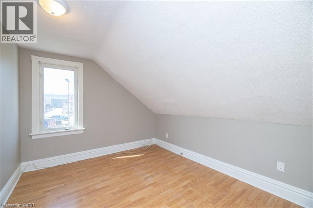 20 HARVEY Street, Hamilton, Ontario, L8L2L8 — Photo 8