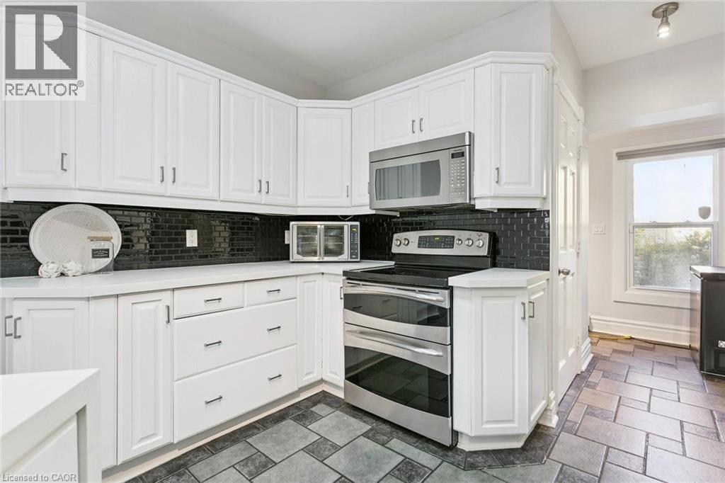 132 QUEEN Street W, Cambridge, Ontario, N3C1G3 — Photo 28