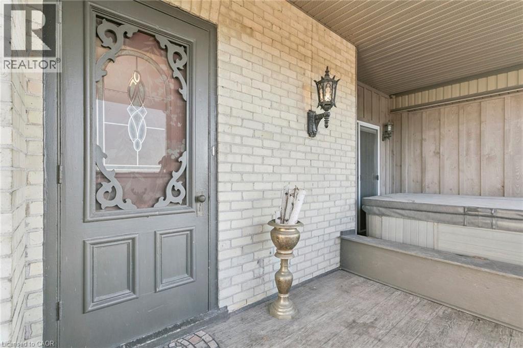 132 QUEEN Street W, Cambridge, Ontario, N3C1G3 — Photo 5