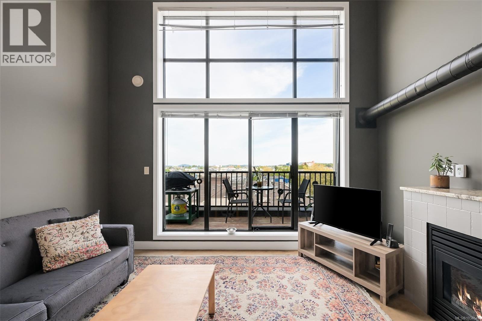 #401 555 Chatham St - 8