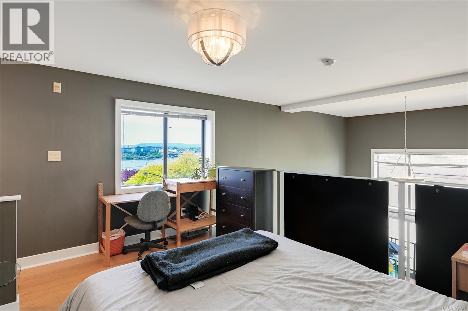 #401 555 Chatham St - 27