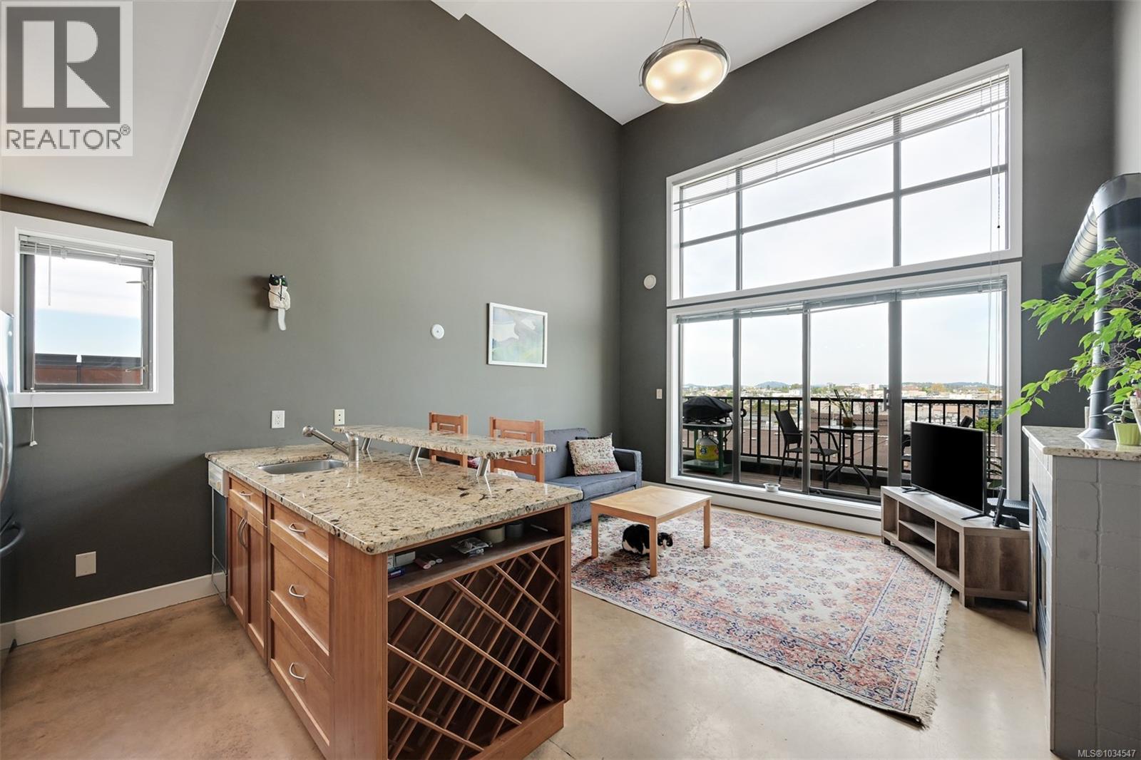 #401 555 Chatham St - 4