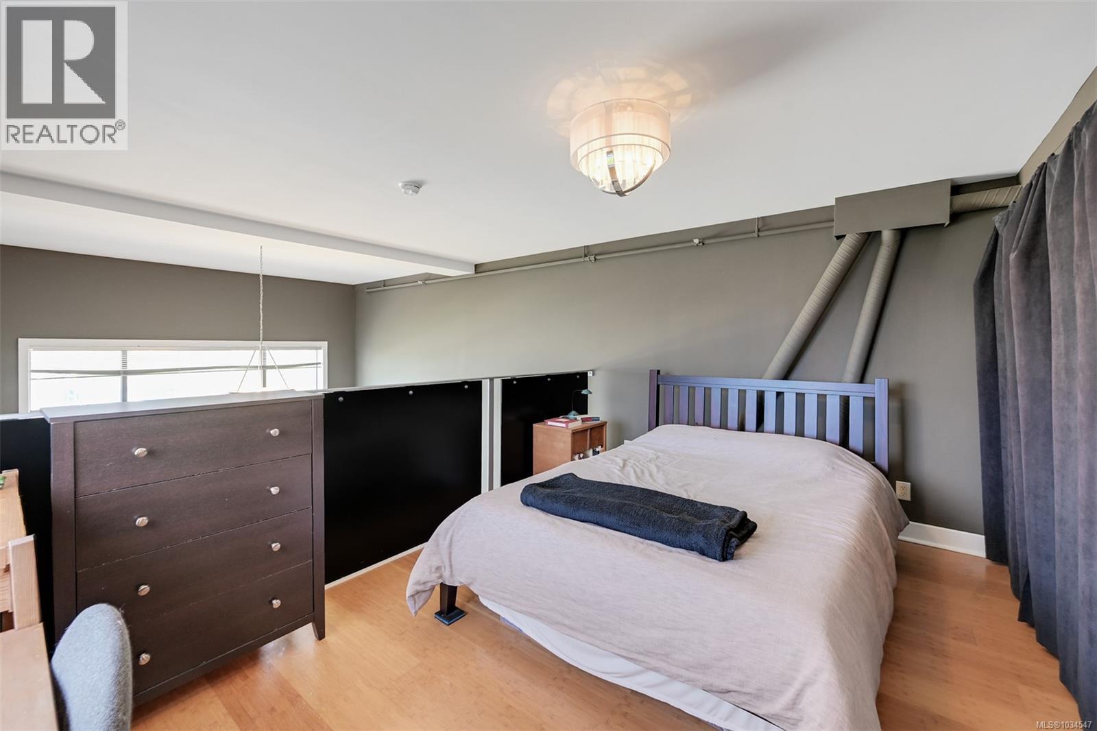 #401 555 Chatham St - 26