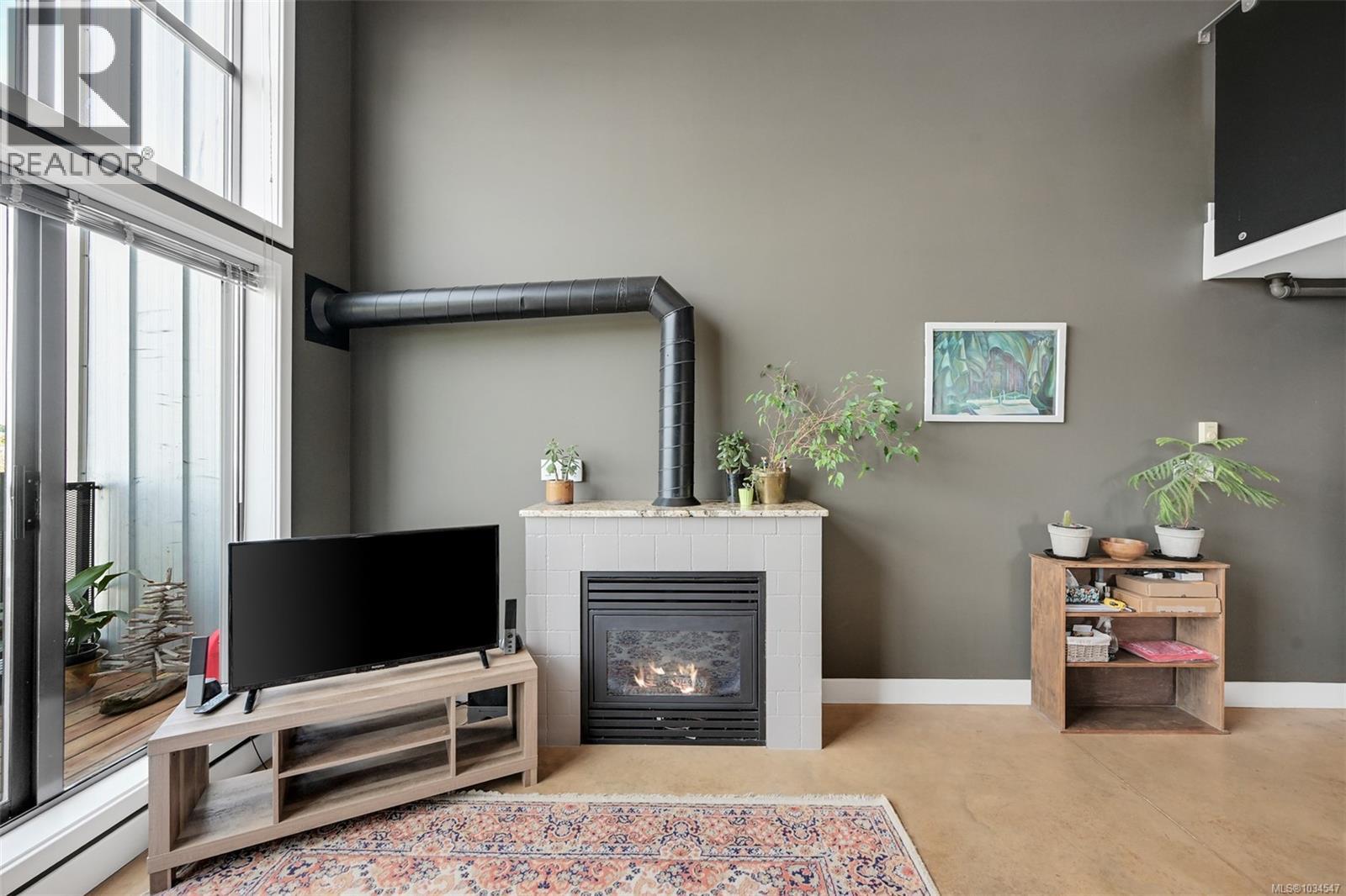#401 555 Chatham St - 13