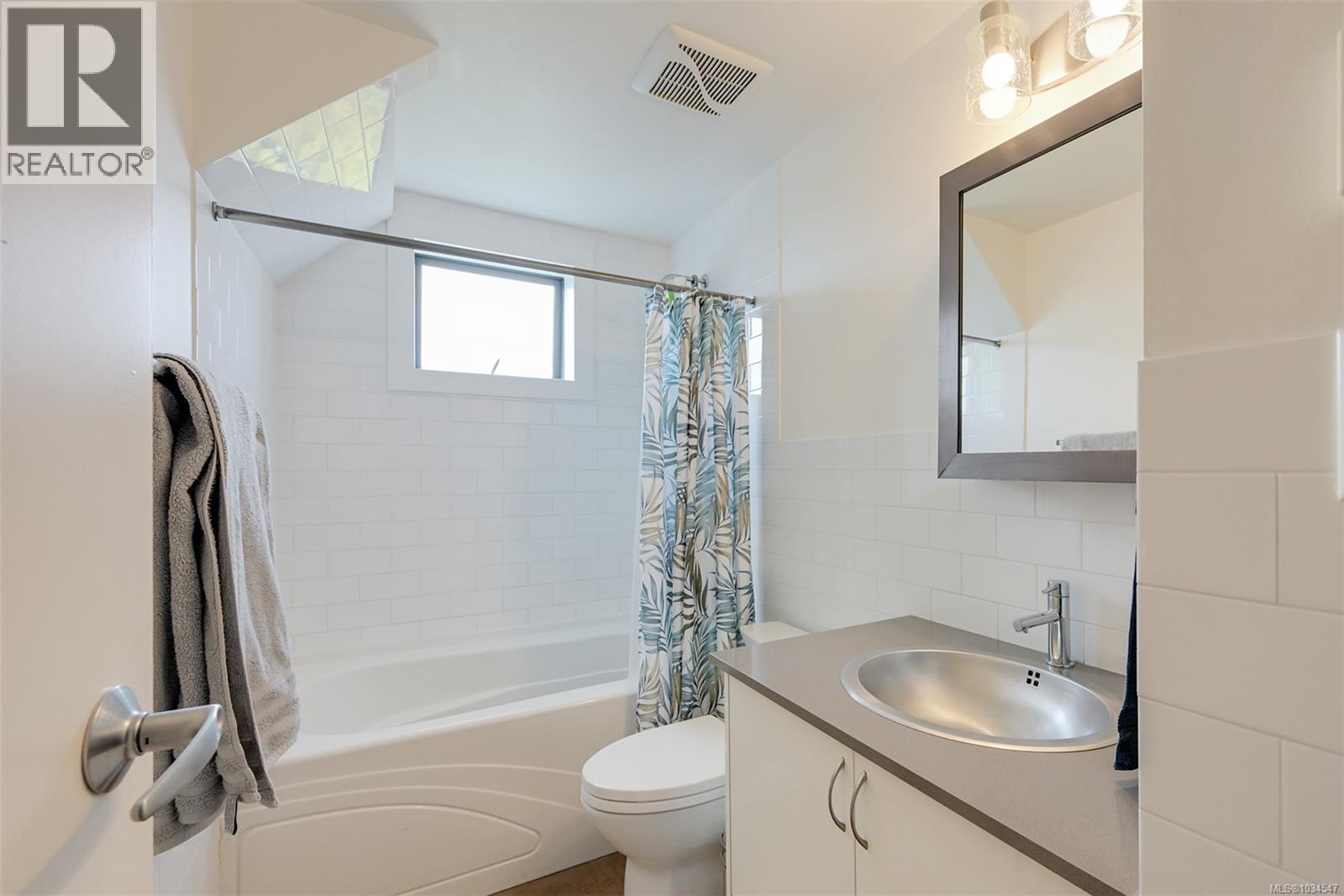 #401 555 Chatham St - 31