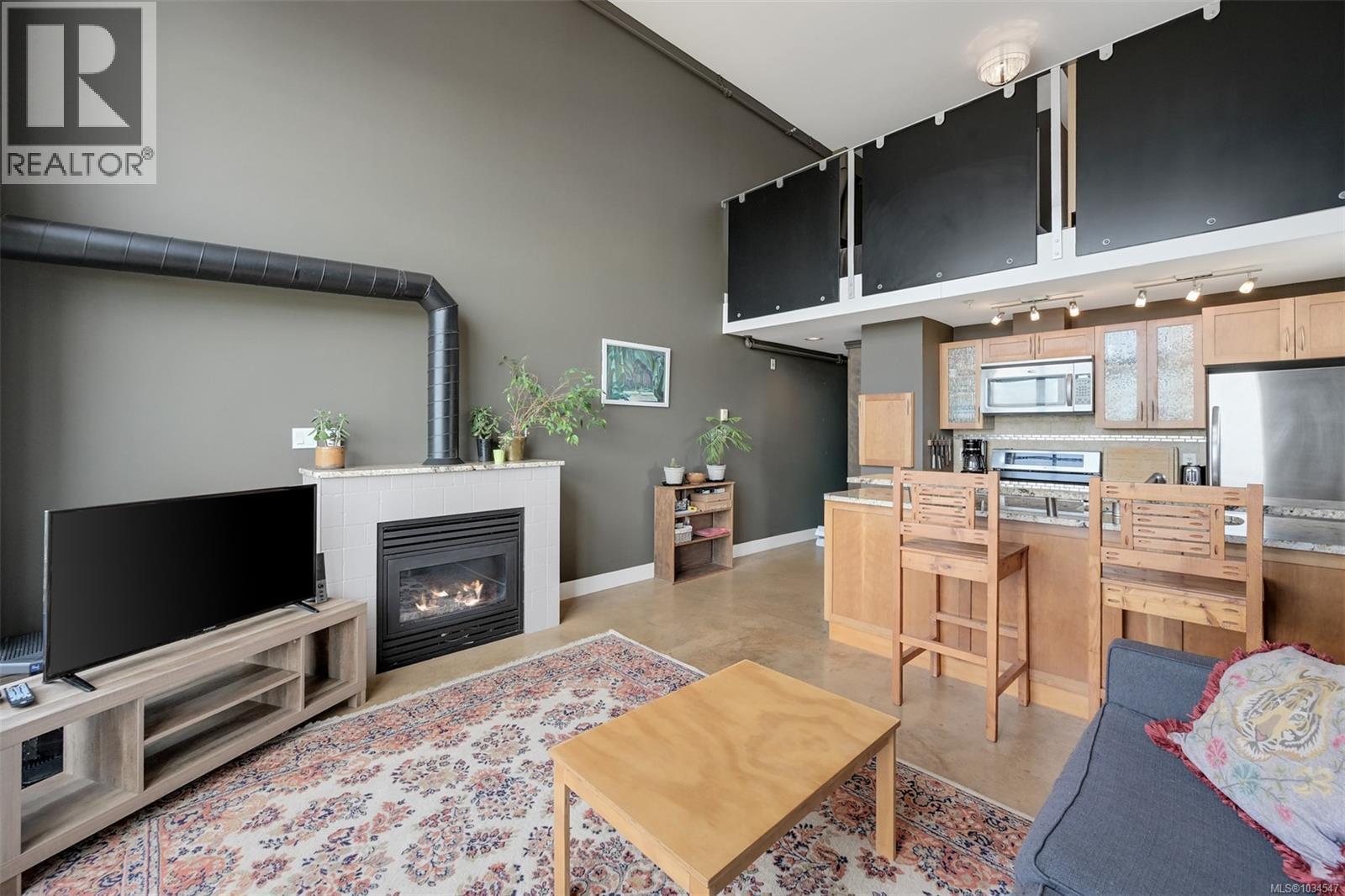 #401 555 Chatham St - 14