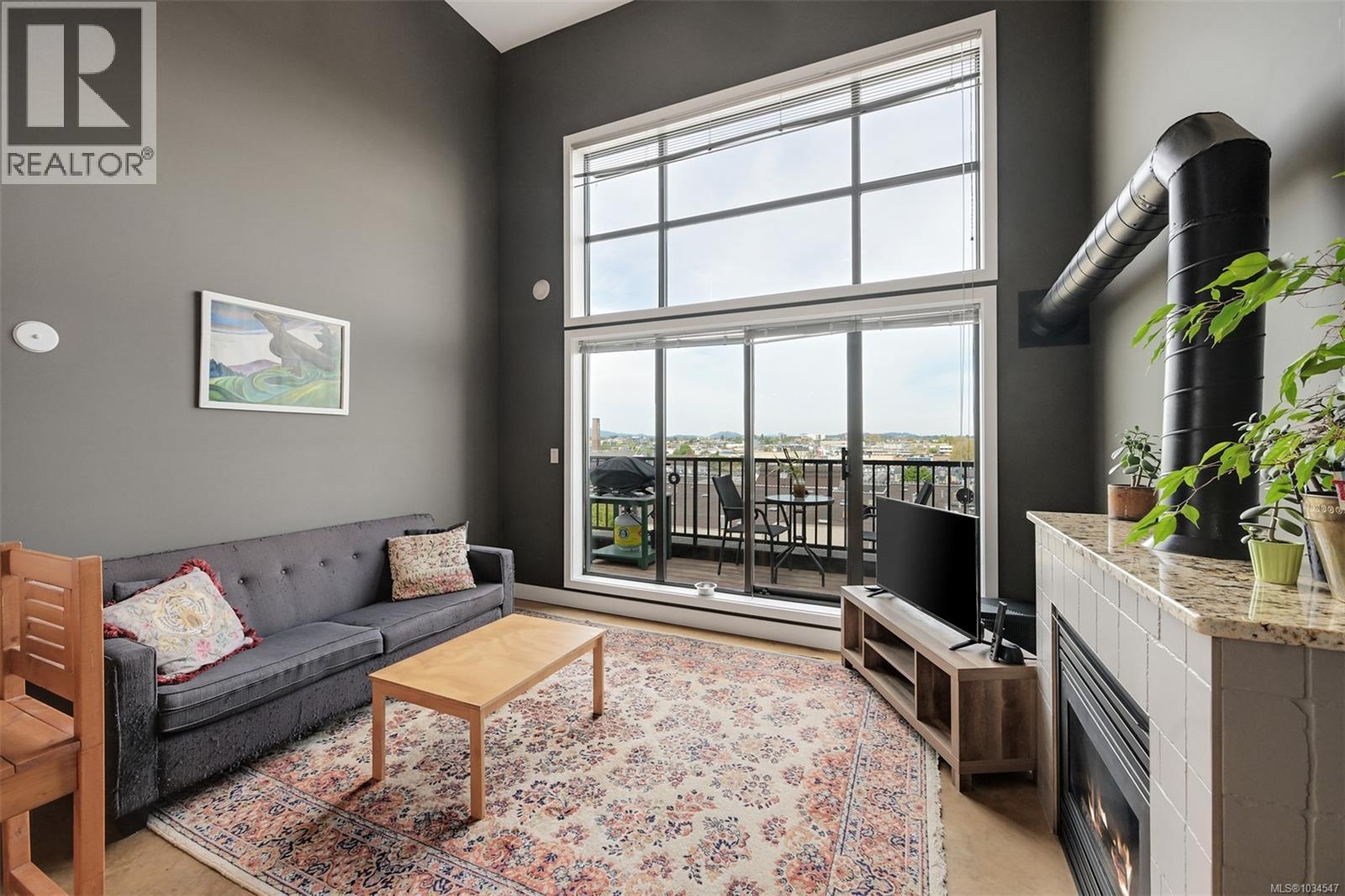 #401 555 Chatham St - 6