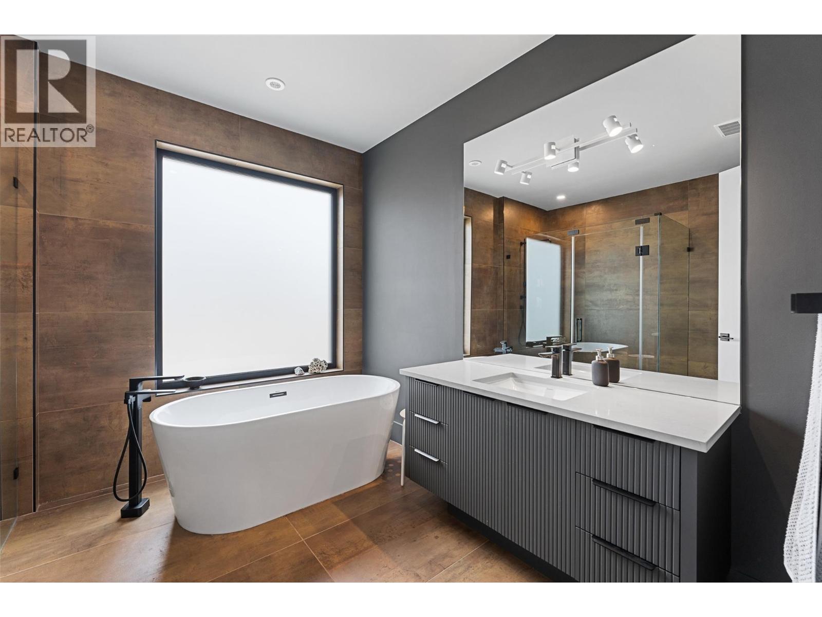 18685 Sanborn Place, Summerland