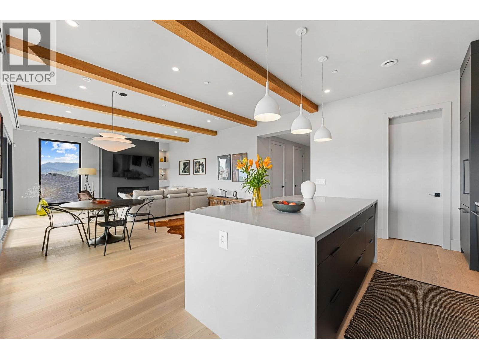18685 Sanborn Place, Summerland