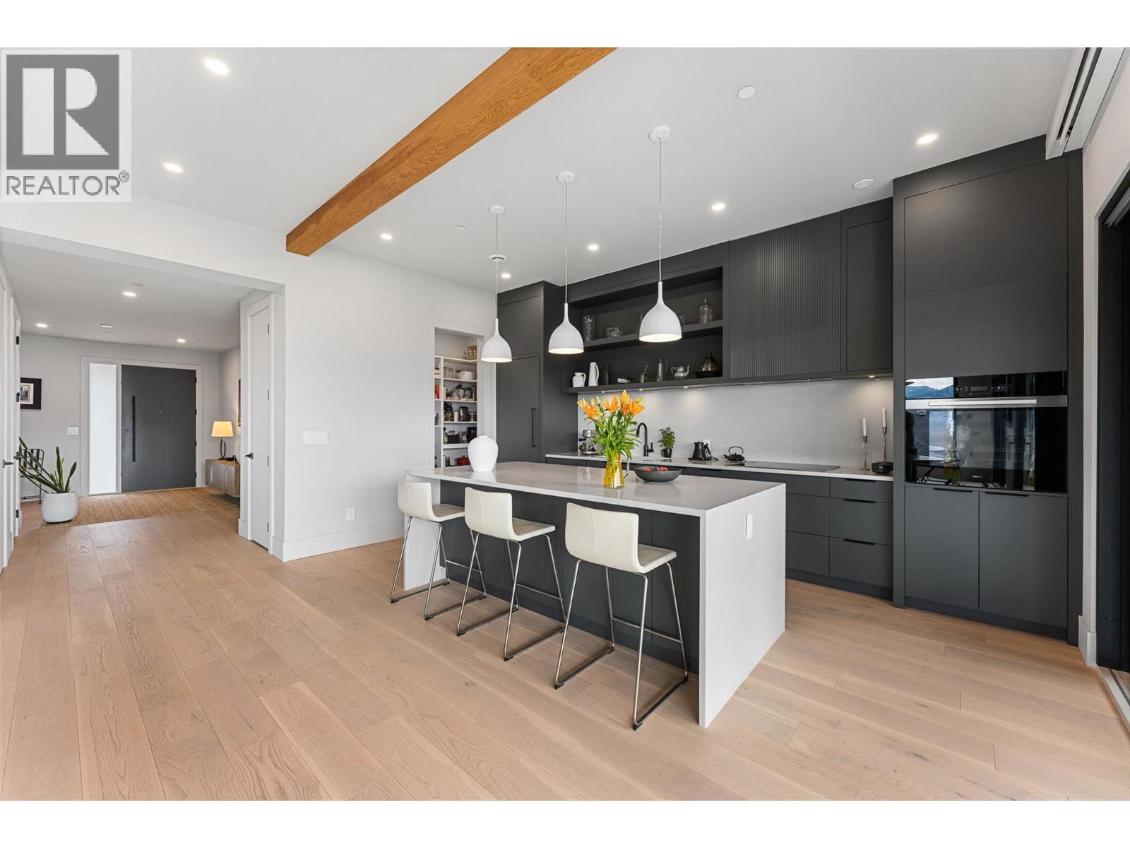 18685 Sanborn Place, Summerland