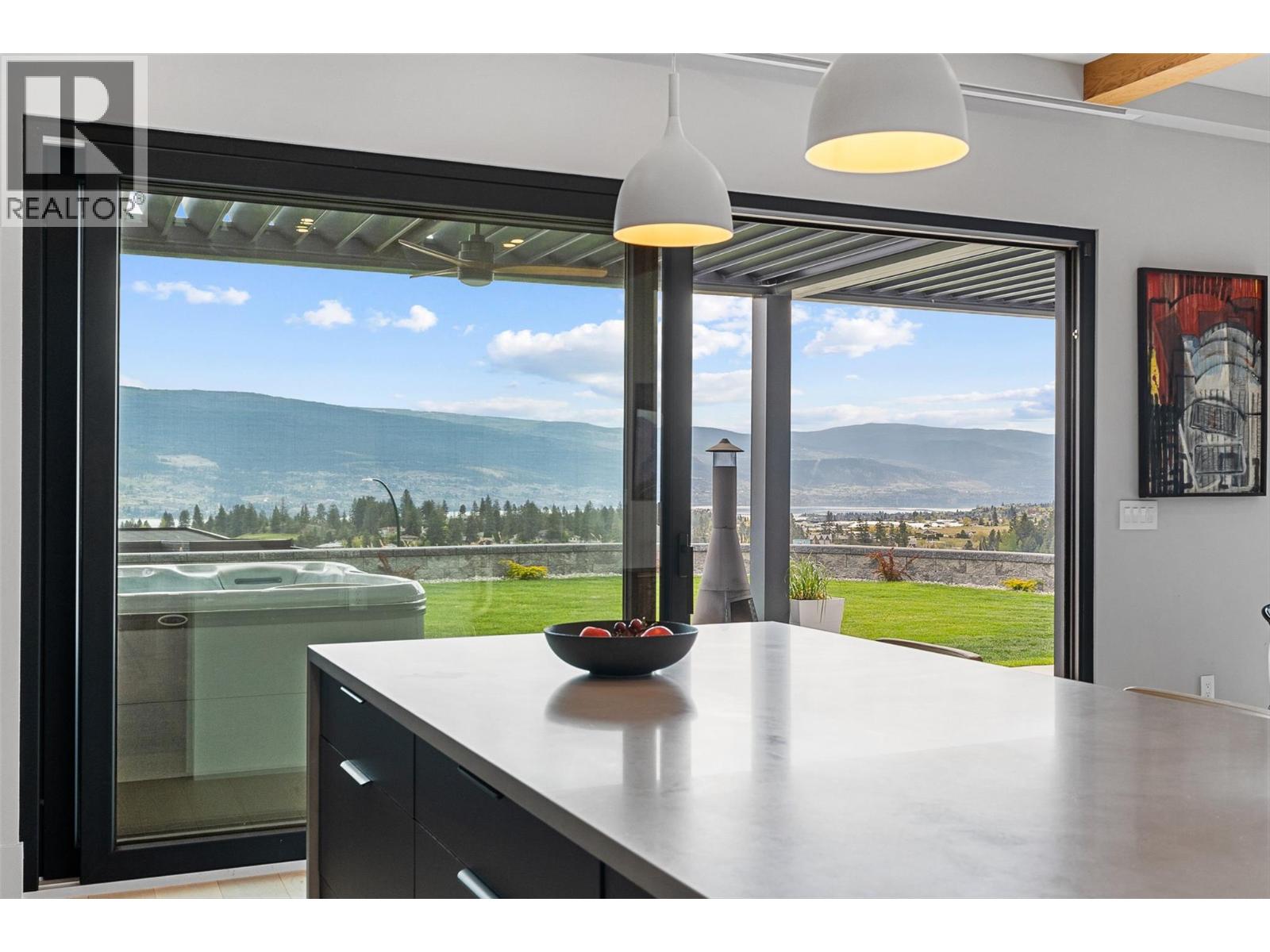18685 Sanborn Place, Summerland