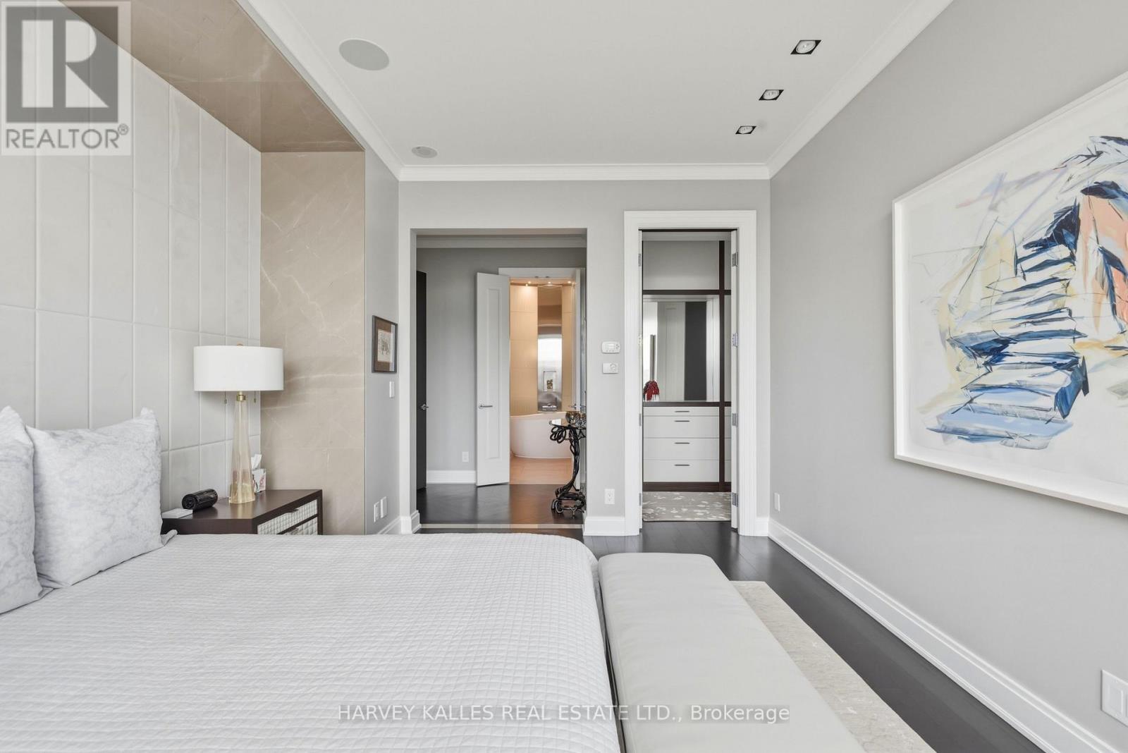 #1501 206 BLOOR STREET W - 21